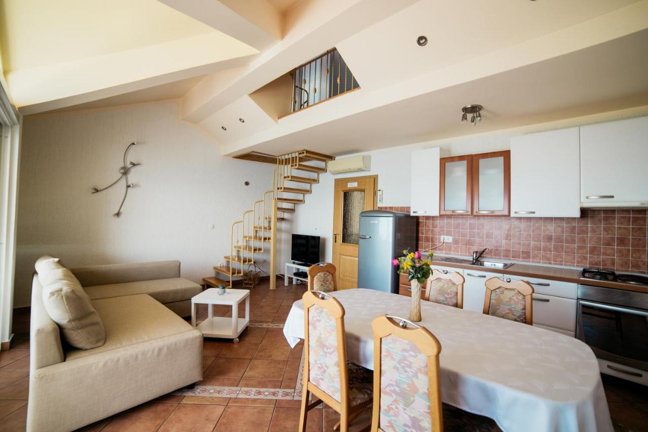 Apartment Selce 5206A Exterior foto
